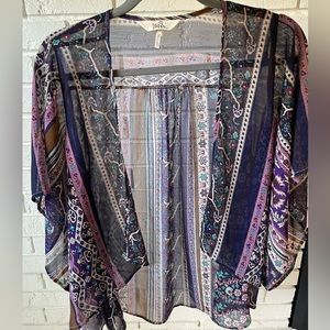 Size S Black Poppy printed top